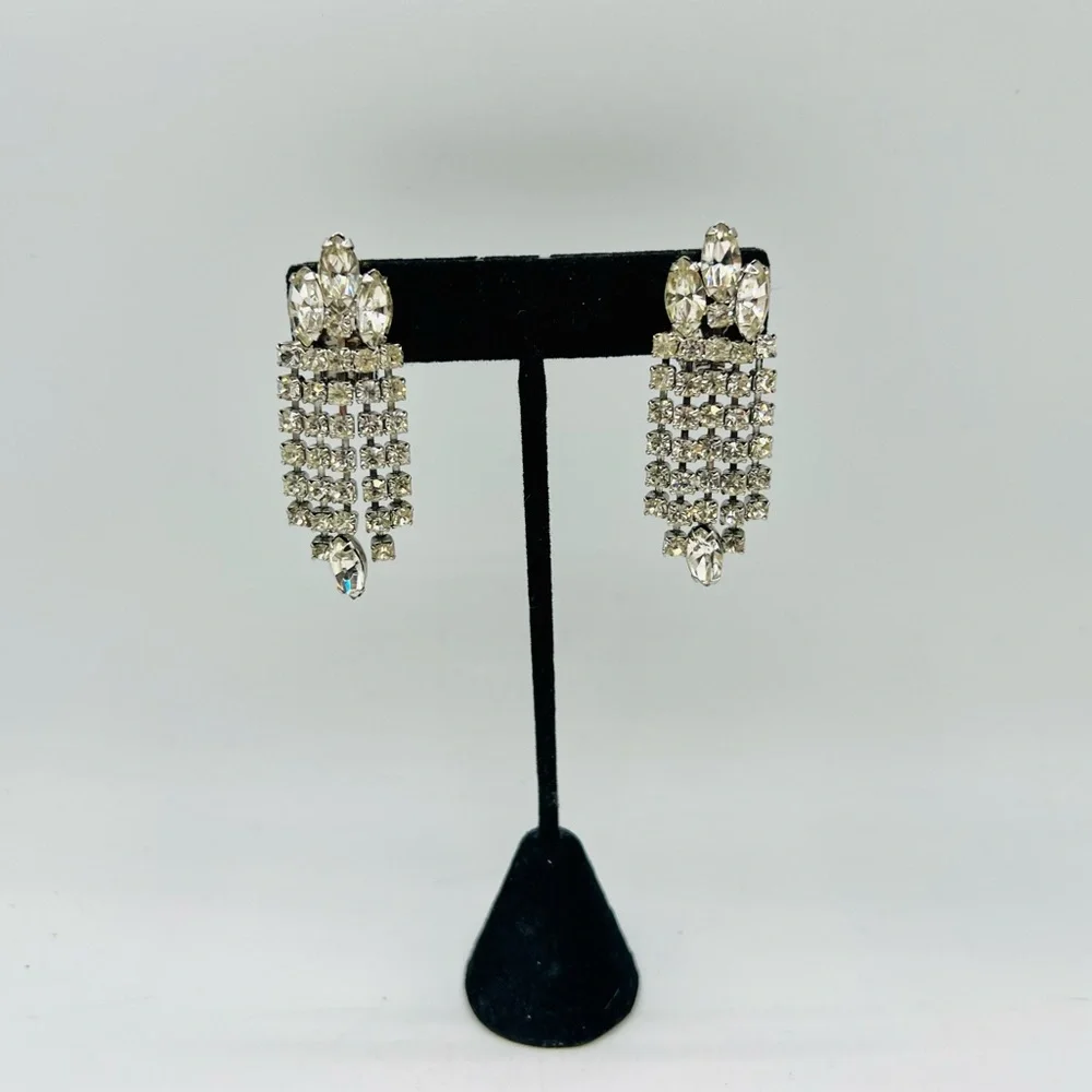 Vintage rhinestone fringe clip on earrings costume jewelry silver tone